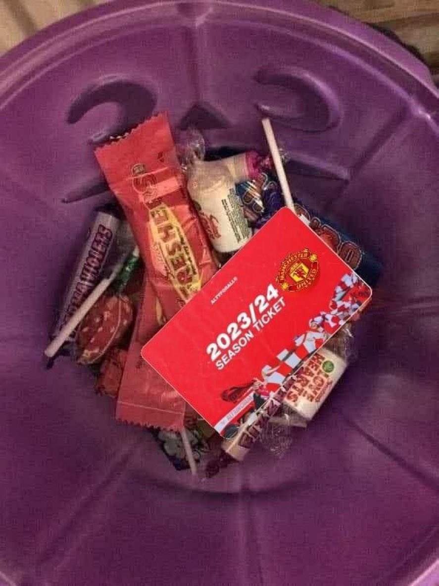 TrollFootball's tweet photo. Some sick person gave away his Man United season ticket in kids Halloween sweets https://t.co/Z33BnkbRvf