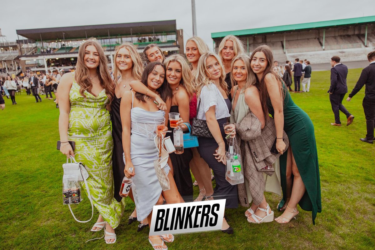 blinkersracing's tweet photo. 💃💃💃 https://t.co/b1YyZ4BIcK