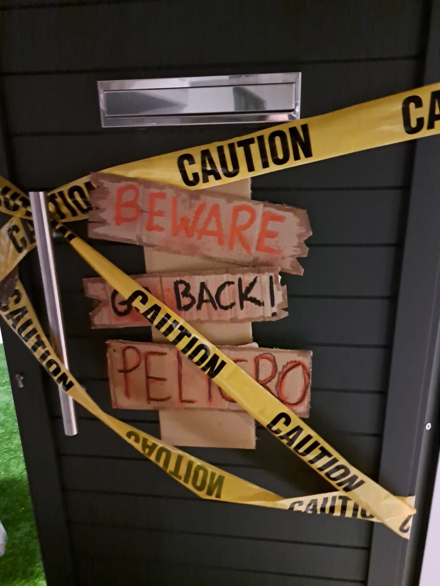 SusanPostino's tweet image. Anoche, fiestón. 
Hoy, resacón.

#UpsAndDowns