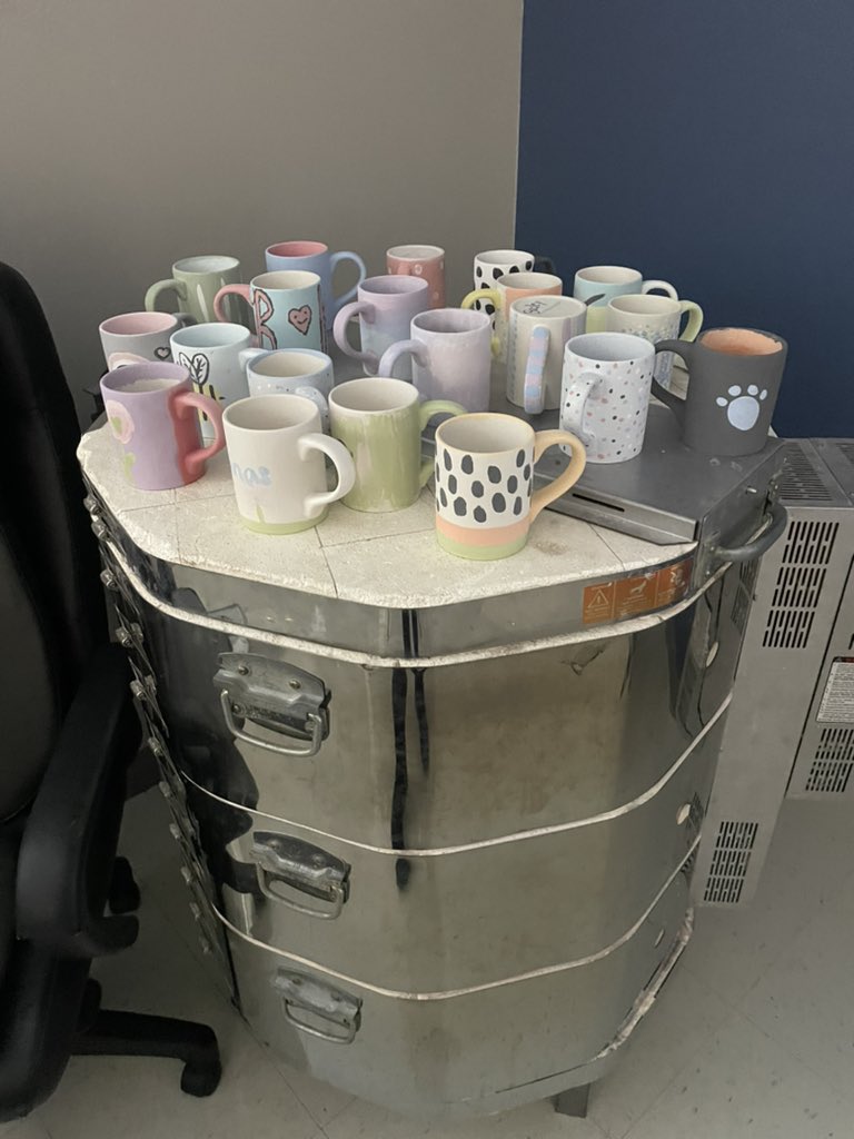 Crockett Elementary is working hard to honor their staff with self-care activities. They’ve created a great space for their #differencemakers!