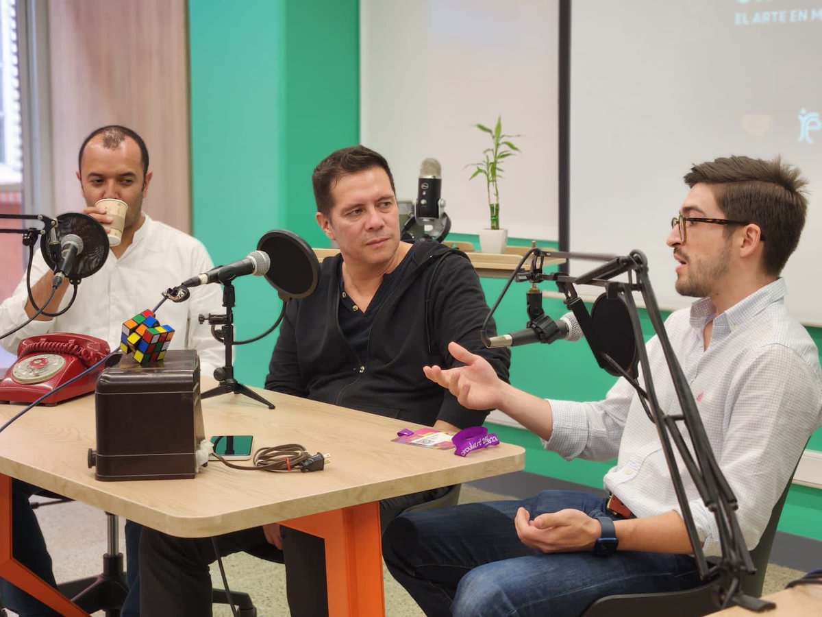 ArtesHumEAFIT's tweet photo. #HumArtFest | «Hace falta tener estos espacios de diálogo para que se puedan entender y comprender las formas para gestionar los proyectos artístico.» Camilo Arbeláez, en nuestra #FlashTalk https://t.co/6gzh5vDUWW