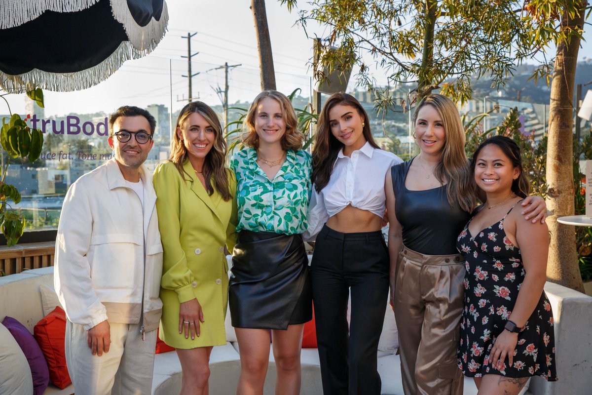 Cutera's tweet photo. Cutera’s truBody x Olivia Culpo event was a hit! We shared an exciting evening with 30+ Los Angeles-based influencers, editors, and our resident #truBody expert Dr. Moradzadeh! Attendees got the chance to hear why Olivia loves her #truFlex results. https://t.co/Xm6CfOTLc5