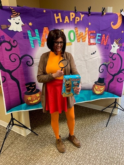 OakwoodHC's tweet photo. October has been such a fun month for residents and staff. We enjoyed our final 1980's Theme Dinner, participated in the Community Witches Walk, carved and decorated pumpkins and finished the month with a Halloween Party. #TrilogyLiving https://t.co/71Y3mT8uVH