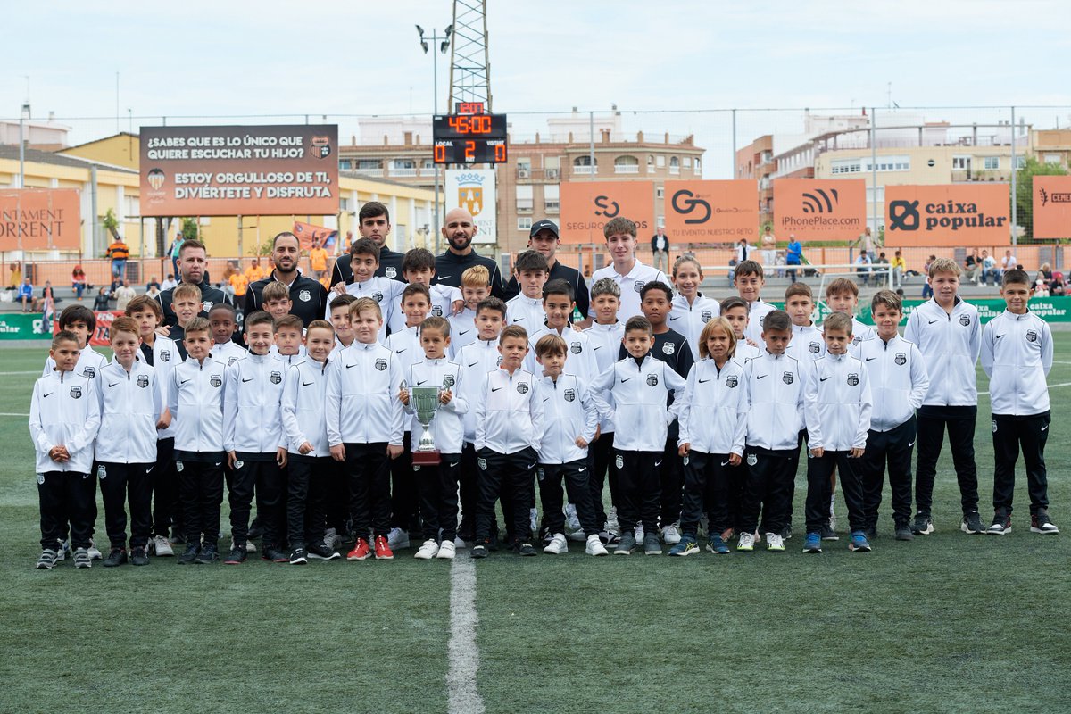 canterataronja tweet media