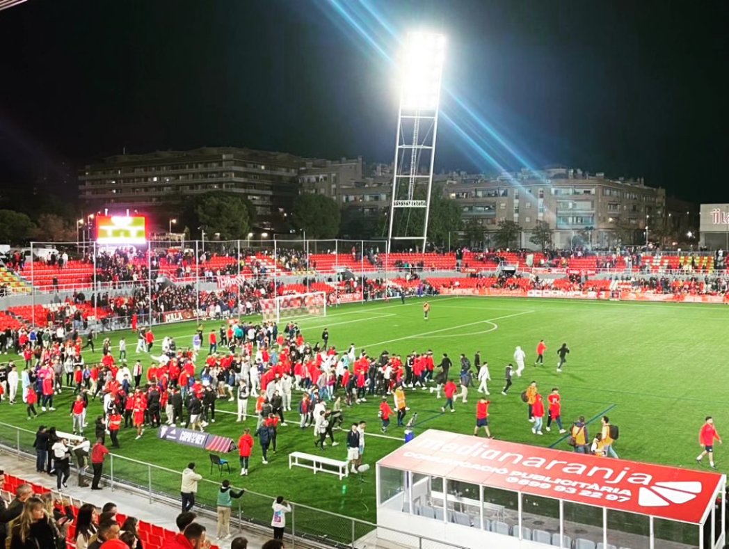 jordi_ballart's tweet photo. ⚽️ El @TerrassaFC s’ha classificat per jugar la segona eliminatòria de la Copa del Rei! Ho ha fet aquesta tarda guanyant per 1 a 0 a l’Albacete a un Estadi Olímpic ple fins a la bandera de terrassencs i terrassenques! 

💪Amunt,#Terrassa! 
👋Enhorabona per aquesta gran victòria! https://t.co/OISSwXTSWx