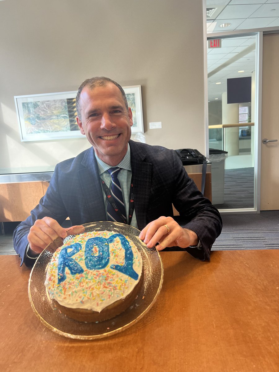 👏 Huge congratulations to our incredible boss! 🎉 Your unwavering dedication and hard work have led to a another well-deserved RO1 achievement. 🌟🔬 Thank you for inspiring us all with your resilience and excellence! 🙌 #Success #RO1 #Winterlabb