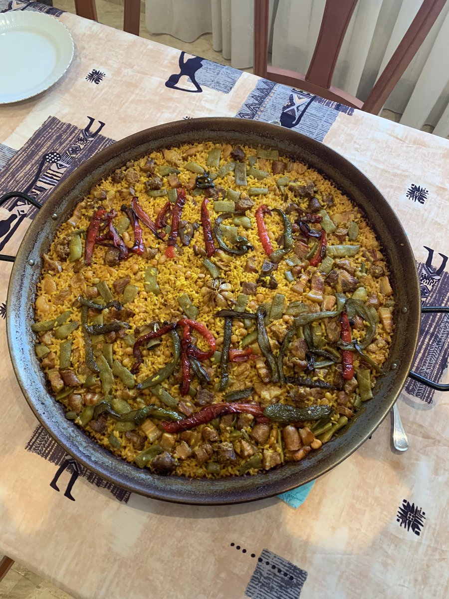 nerea_nm's tweet photo. a mi me dedican una paella y a vosotros que ? https://t.co/K6ifZluxgm