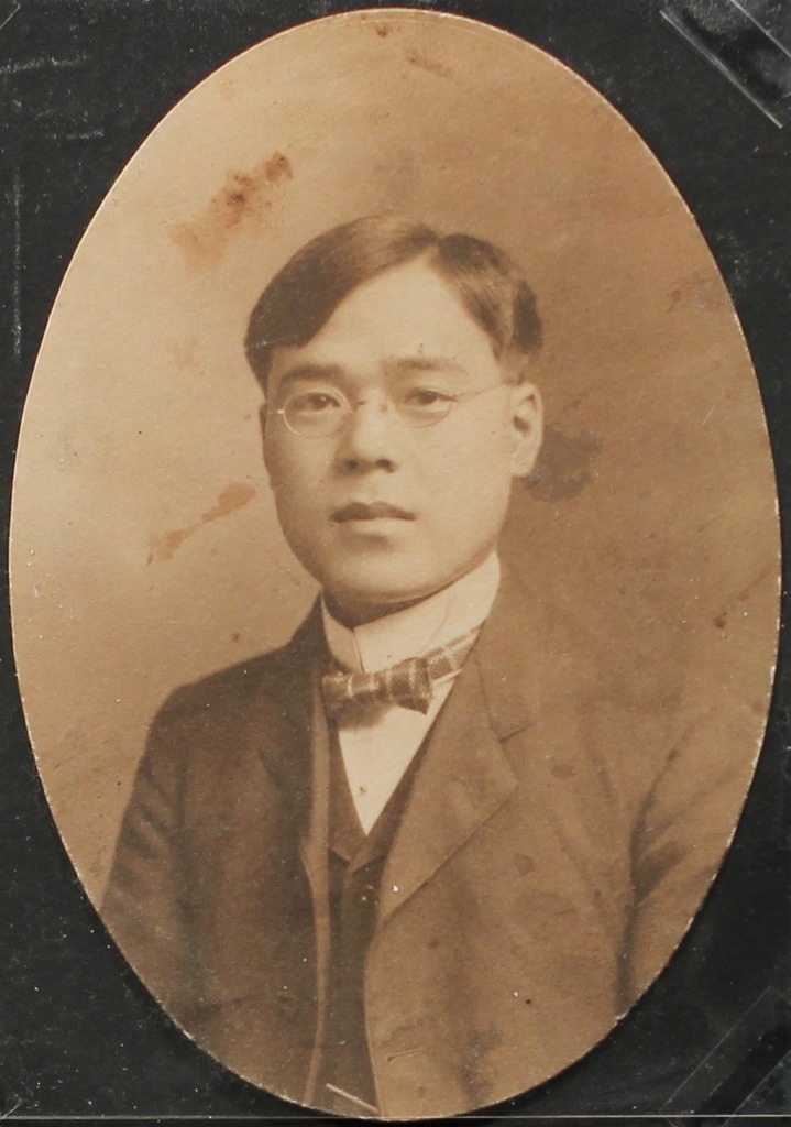 Issei merchant, landowner, farmer, and prominent Hood River community leader Masuo Yasui was born #OTD in 1886 in Okayama, Japan. At sixteen, Masuo followed his father and brothers to Montana, working as a railroad crew hand.
