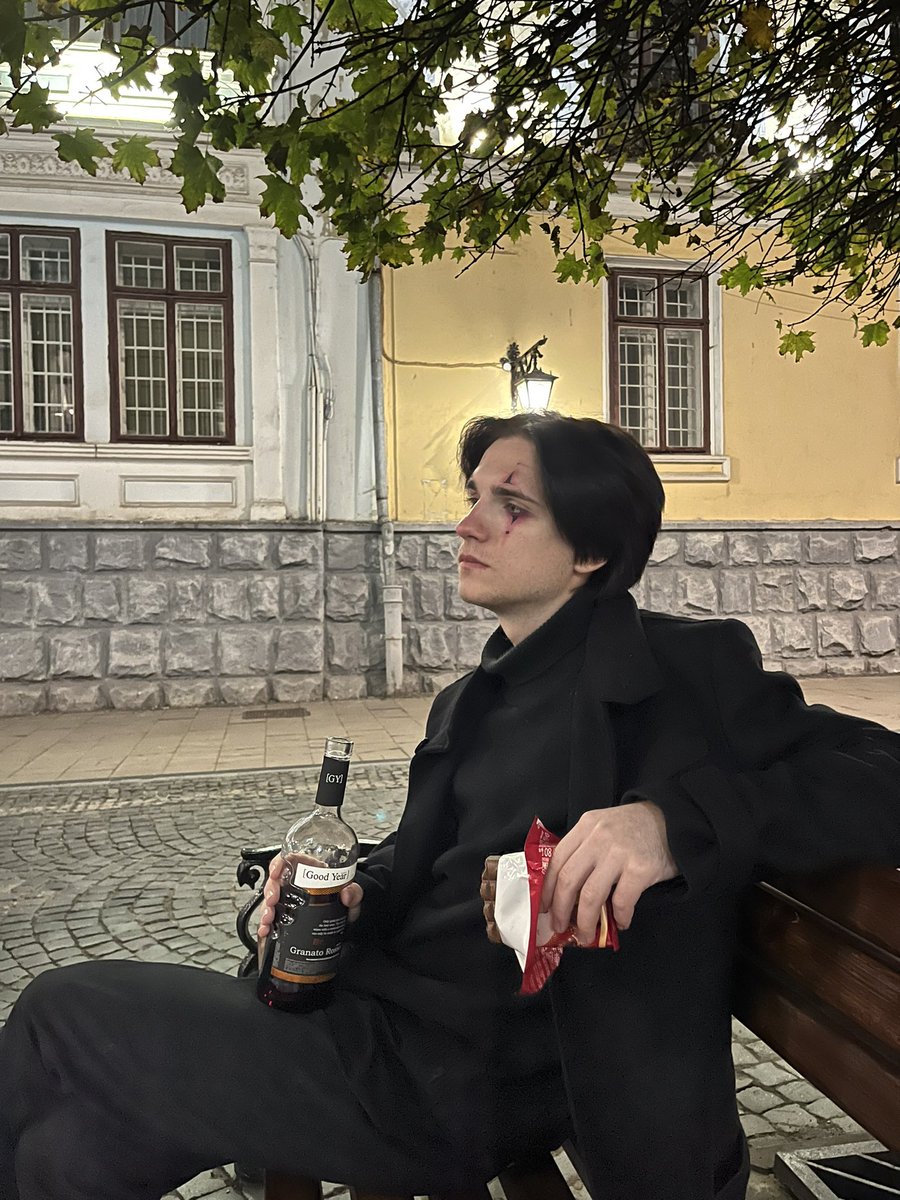 alldentt's tweet photo. @drakonyatko как меня разрисовали 😂 https://t.co/s9L0hLbQA0
