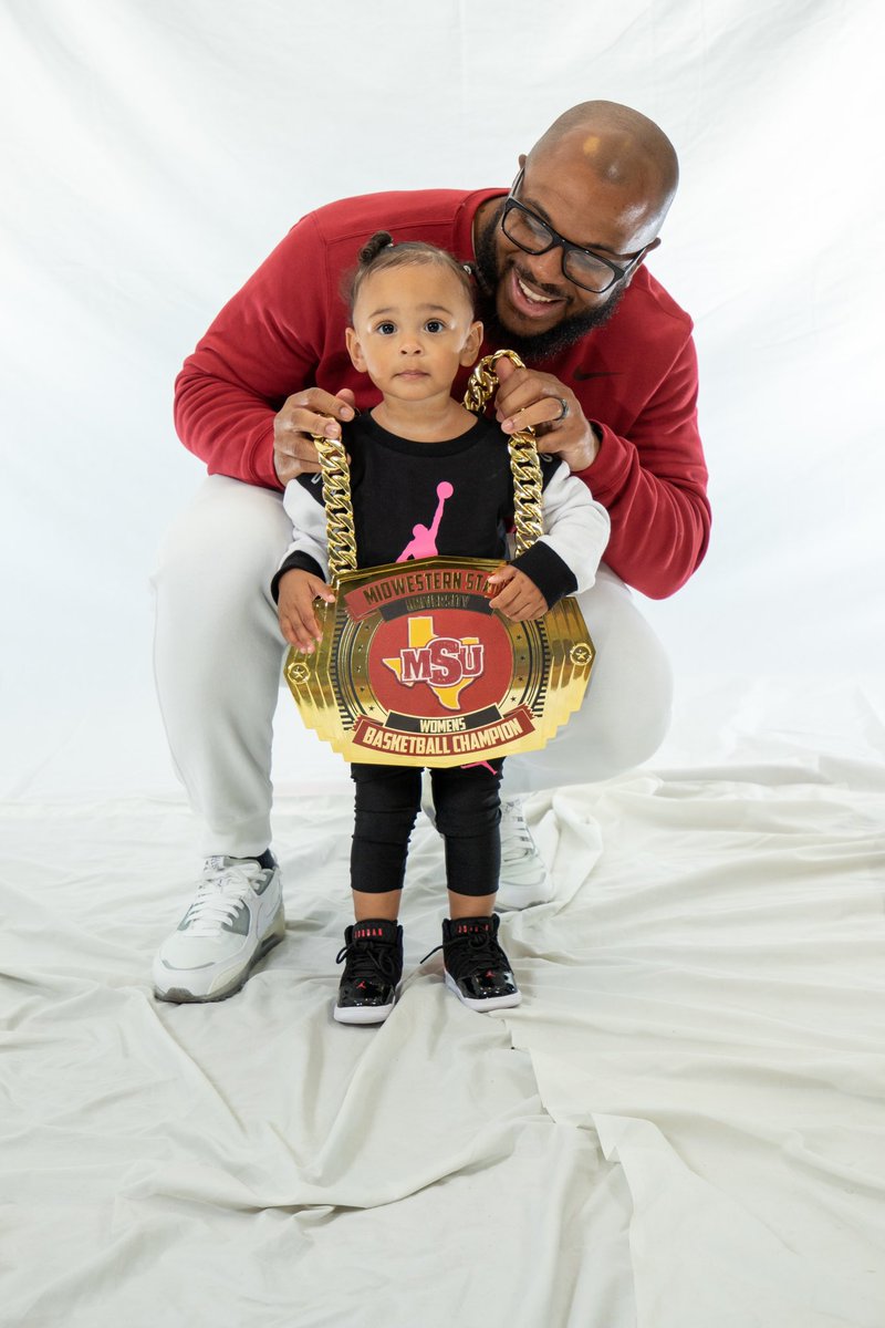Kevin_KBJ's tweet photo. Baby girl representing the squad!!!!❤️ https://t.co/pco5EvPxfq