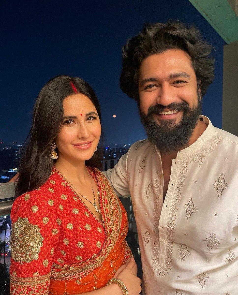 kay27Imane's tweet photo. Kareena and fatima comment under Katrina's post
โฅ๏ธ
#katrinakaif #Vickat #Victrina
#VickyKaushal
#KareenaKapoorKhan
#FatimaSanaShaikh https://t.co/yBriqyrhpZ