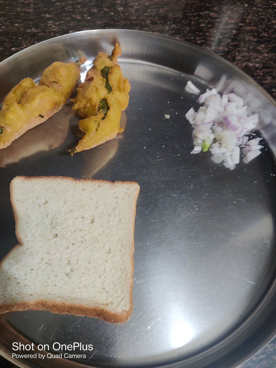 Sanjana_M6's tweet photo. Yummm 😋🤤 
#Wednesdaykitchen https://t.co/OZFyQ5Kd3s