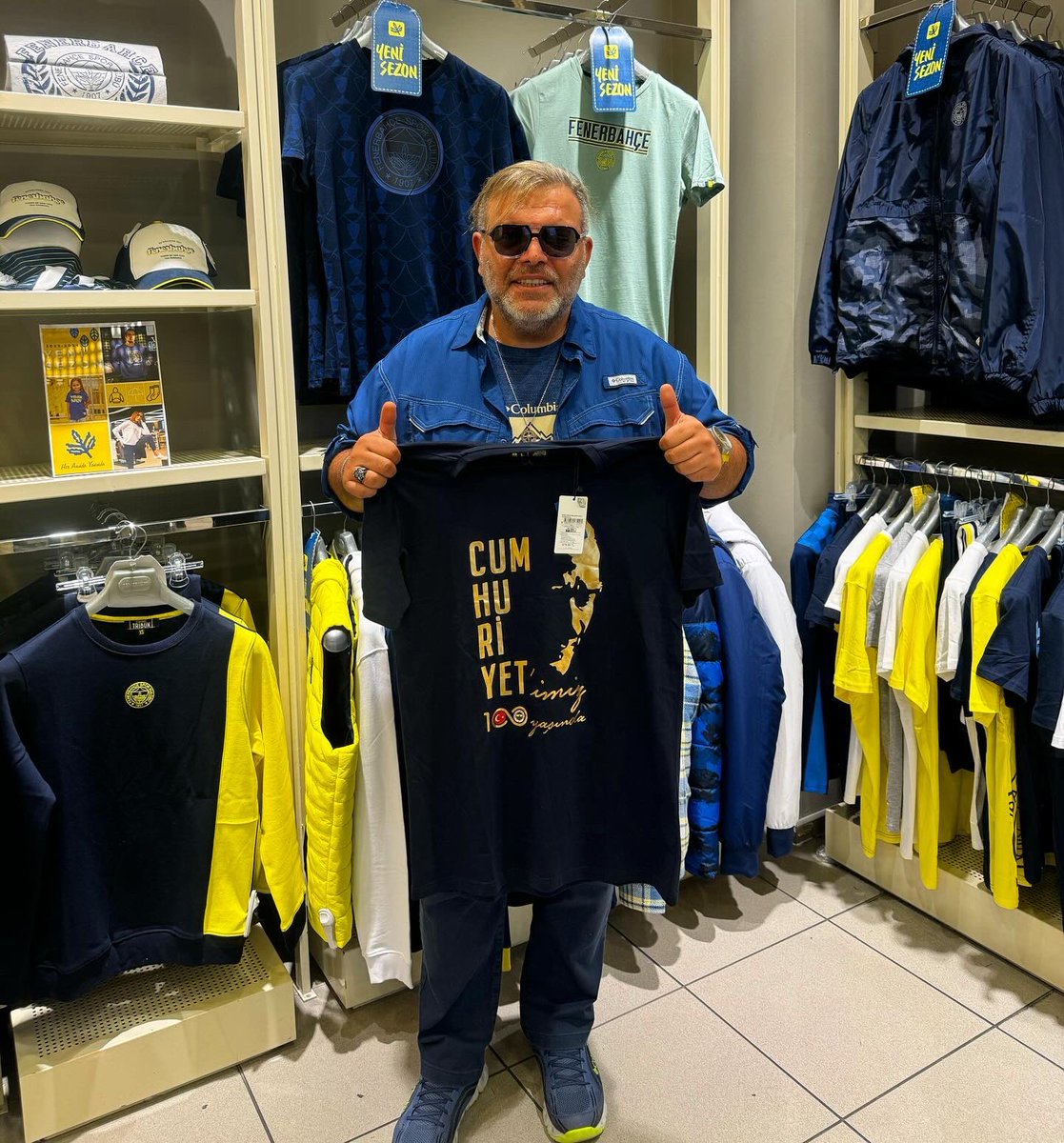 LÜE TV✅yeni YouTube kanalımızın 3 ABONESİNE FENERİUM ‘un ÖZEL TASARIM CUMHURİYET MONTUNU ve 3 TİŞÖRTÜNÜ  hediye edeceğiz .. 
RT YAP ,<a href="/lue_tv/">LÜE TV</a> takip et ,LÜE TV KANALIMIZA ABONE OL ,ekran resmini twitt altına atıp AD SOYAD YAZIN 💛💙💯
youtube.com/@leventumitero…