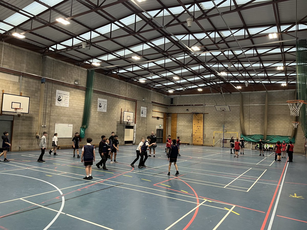 32 pupils down for Year 7 and 8 basketball club tonight. Fantastic too see so many coming down each week!🏀