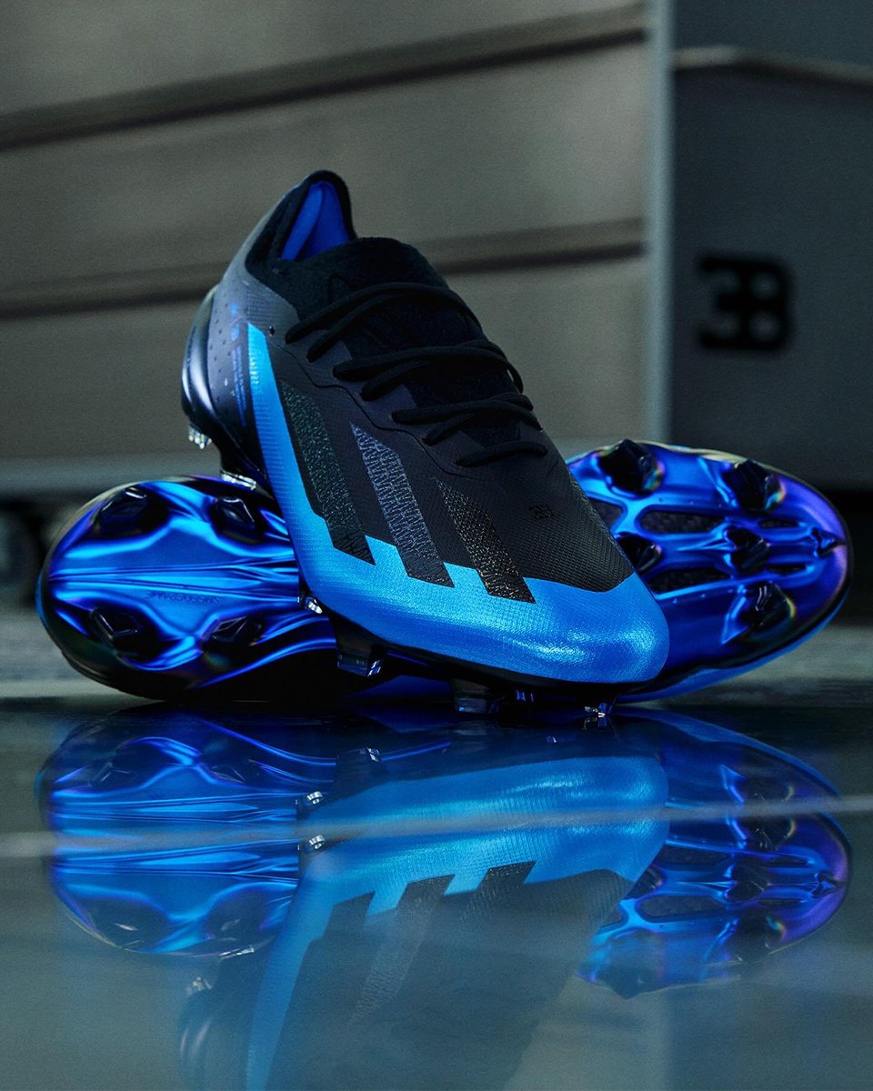 footyleaks23's tweet photo. 👟🏁 #Adidas is teaming up with #Bugatti for an EPIC collab! 🏎️ They've just dropped the X Crazyfast #boots, and there are only 99 pairs up for grabs in a special auction. https://t.co/JYQrDmFWk8