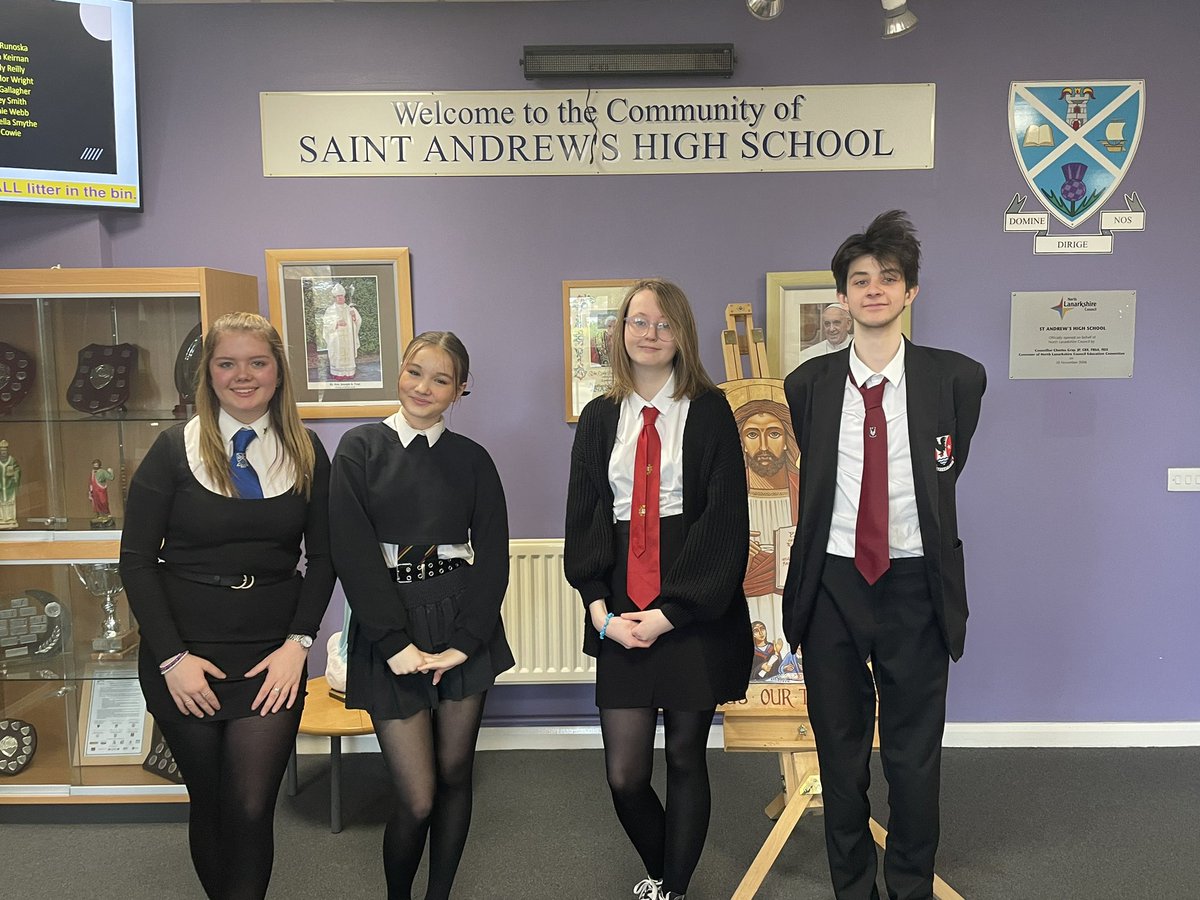 Today the Coatbridge and Chryston Candidates visited @StAndrewsHS huge thanks to their S6 Leadership team for taking the Candidates under their wings and helping #PromoteTheVote.  #SYP #MSYP #vote #ThisIsYouthwork