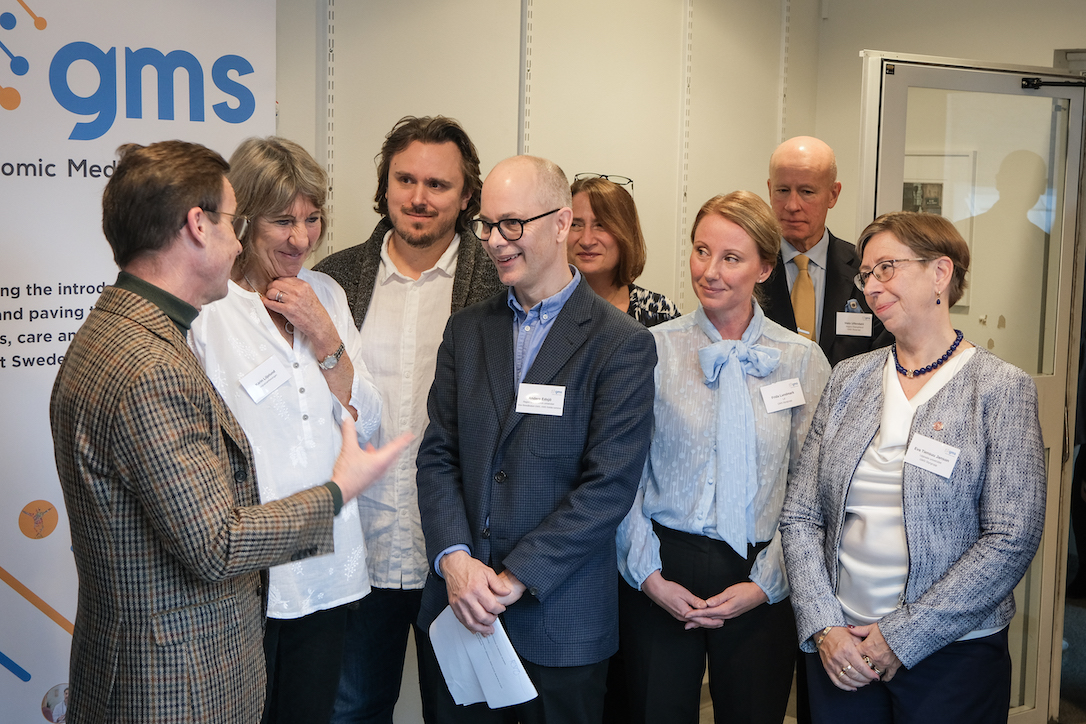 Idag besökte statsminister Ulf Kristersson och sjukvårdsminister Acko Ankarberg Johansson GMS för att höra om arbetet som pågår inom precisionsmedicin för bättre cancervård. #precisionsmedicin #cancer #jämlikvård