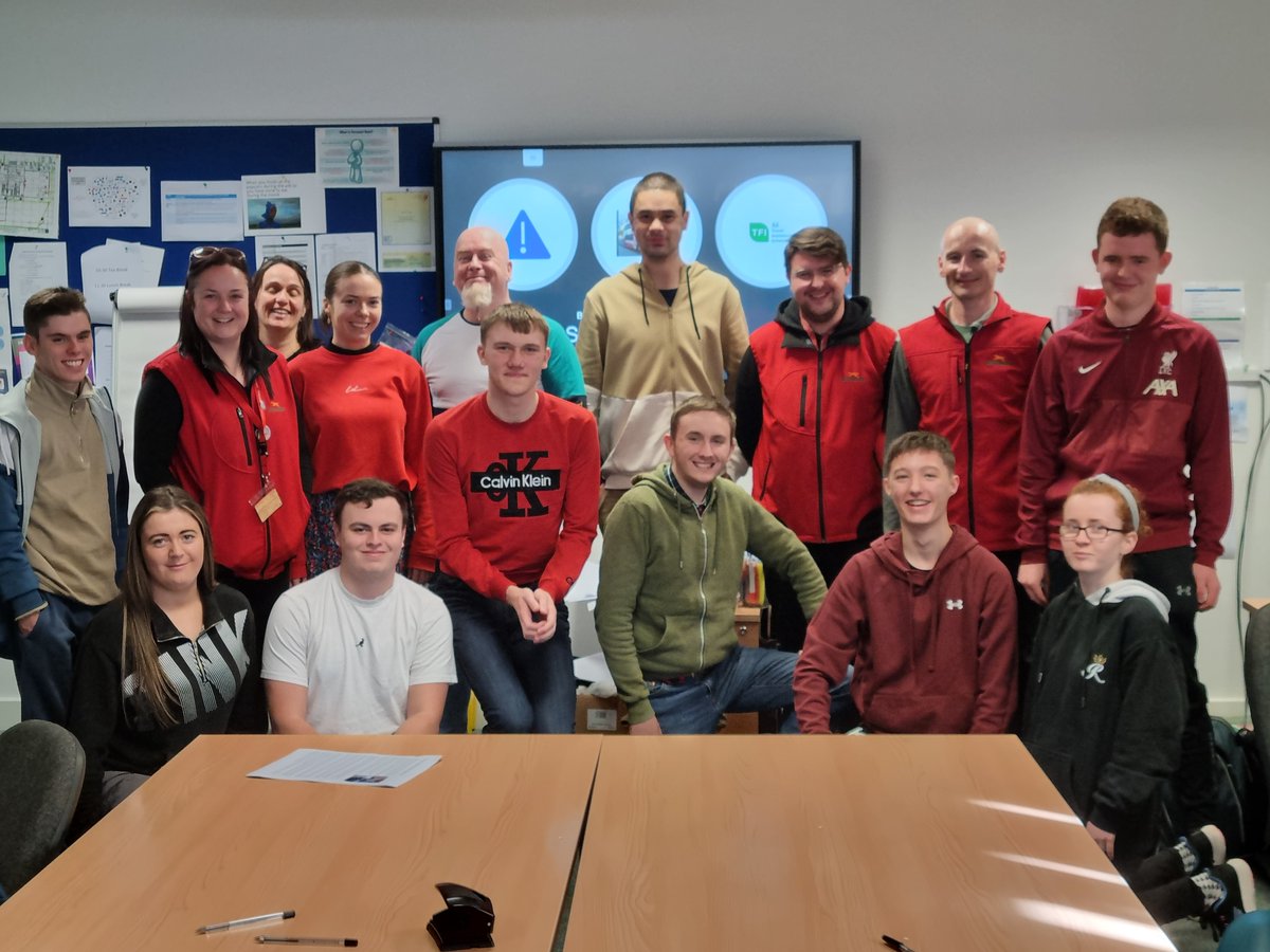 On Wednesday 1st November, NLN Hollyhill was joined by Amy, Robert, and Sean from the Bus Eireann Travel Assist program here in Cork who gave an informative talk to our Next Steps and Directions students.

#thinkpossible #nationallearningnetwork #makepossible