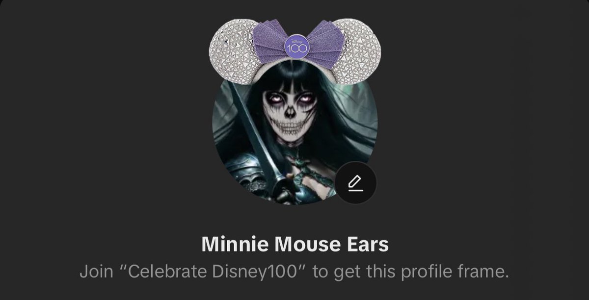 TT got me collecting Disney cards and trading cause I wanted the Minnie Mouse ears 🤣🖤 #Disney100 #Disney100Night