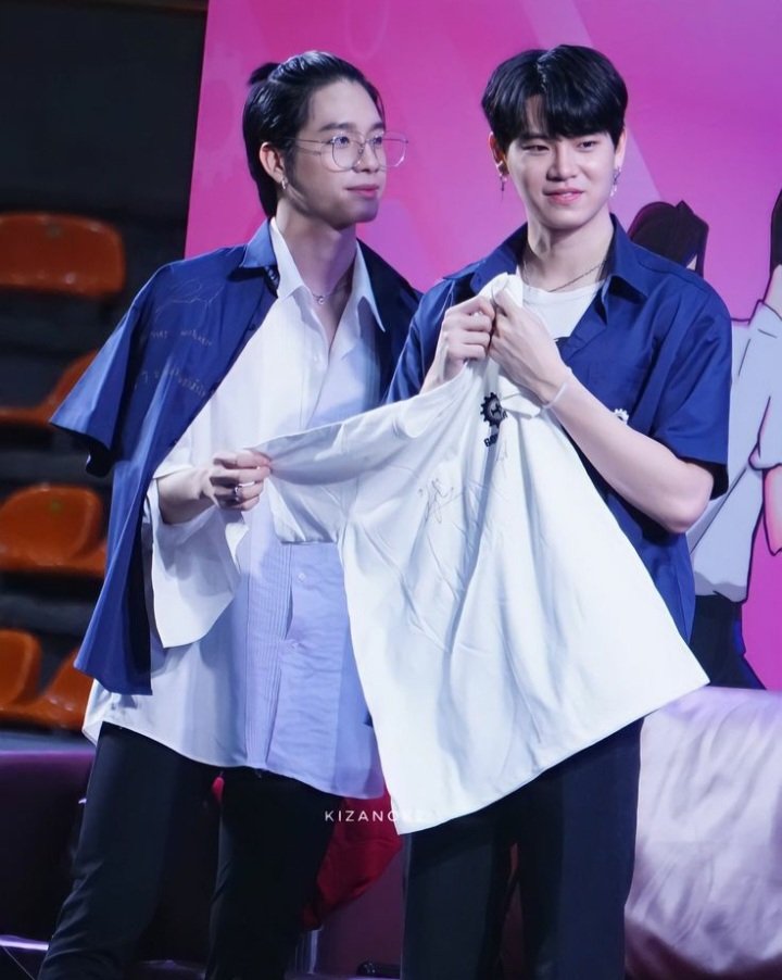 toeyppe's tweet photo. เขาว่าสายตามันหลอกกันไม่ด้ายย~👀
#พร้อมหยิ่น https://t.co/auwqMoOsS9