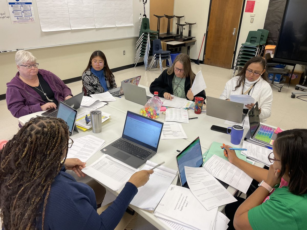 MandyLaCerte's tweet photo. Loving the rich discussion around student performance on specific standards from our recent benchmark assessment. Cheers @BrParkviewElem 4th and 5th grade teams on a great PLC #WeAreEBR https://t.co/lteWmQgIWe