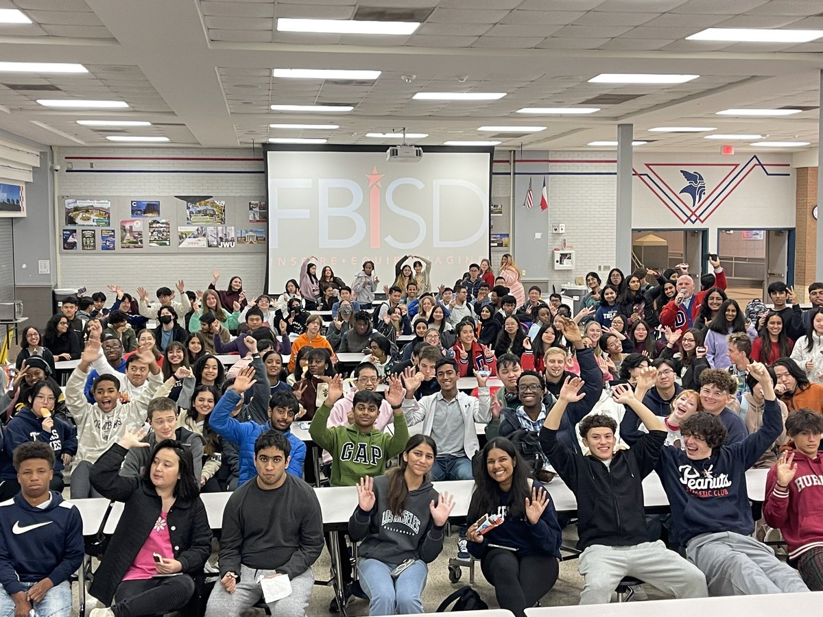 DHS_Vikings's tweet photo. Shout out to the #Classof2025 for having a massive number of students with ZERO tardies in term 1! Leading by example! #RaiseTheSails #recognizethegood @FortBendISD https://t.co/ZLAfzE9tyA