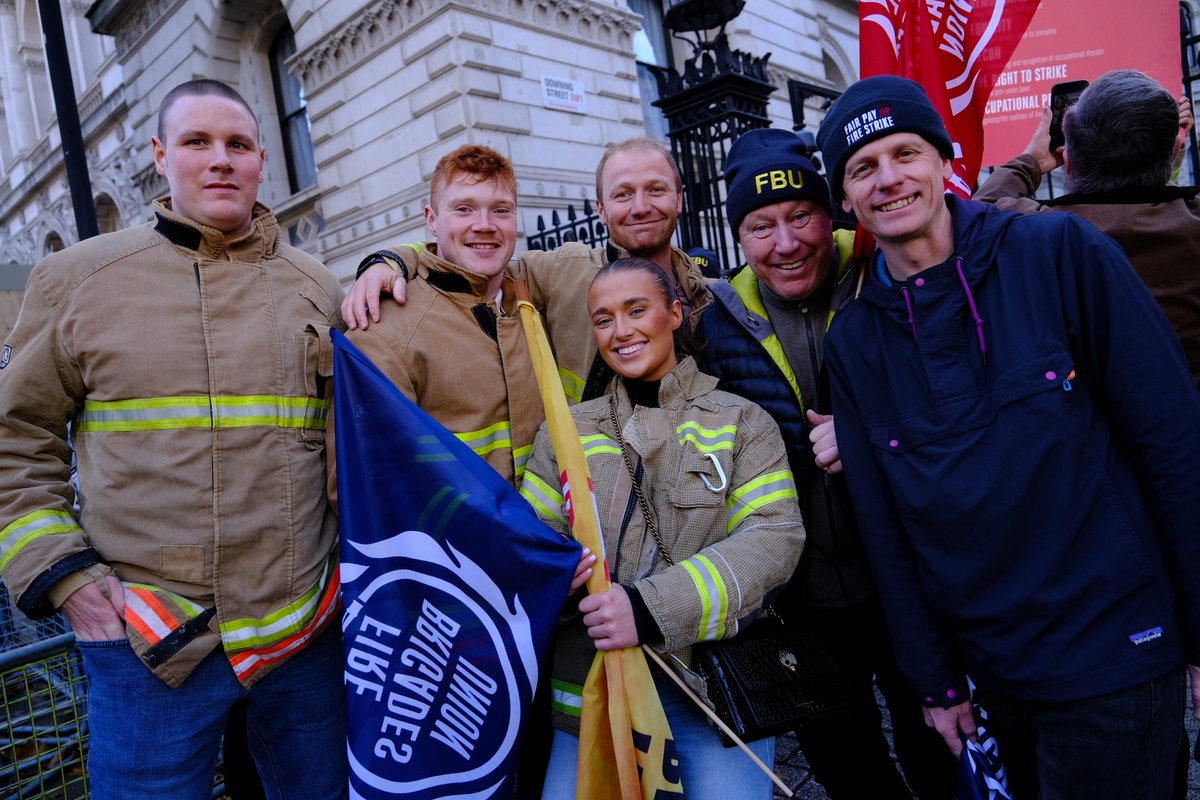 Firefighters marched through Parliament Square this afternoon, delivering our #FirefightersManifesto straight to Downing St. 1,000 firefighters stood shoulder to shoulder, calling on politicians to heed their emergency call for investment. The fight for our future starts here✊