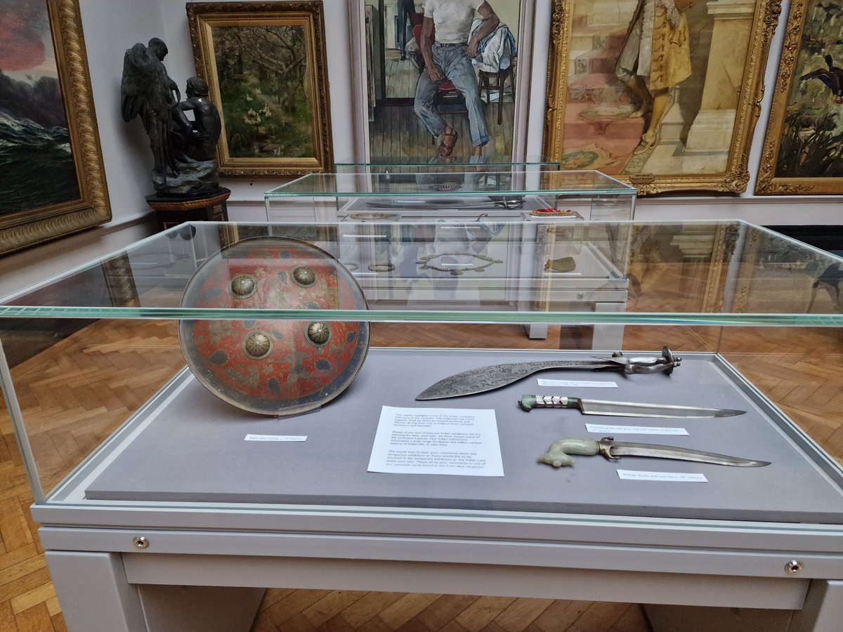 Russell_Cotes's tweet photo. 🌟We have a brand new display of objects from our Indian collection in Gallery II.🌟
This is the beginning of a new project to discover more about our Indian collection. if you are keen to get involved drop us a message or email🌟
#indianobjects #museumdisplay #indiancollection https://t.co/EBqVEuZLme