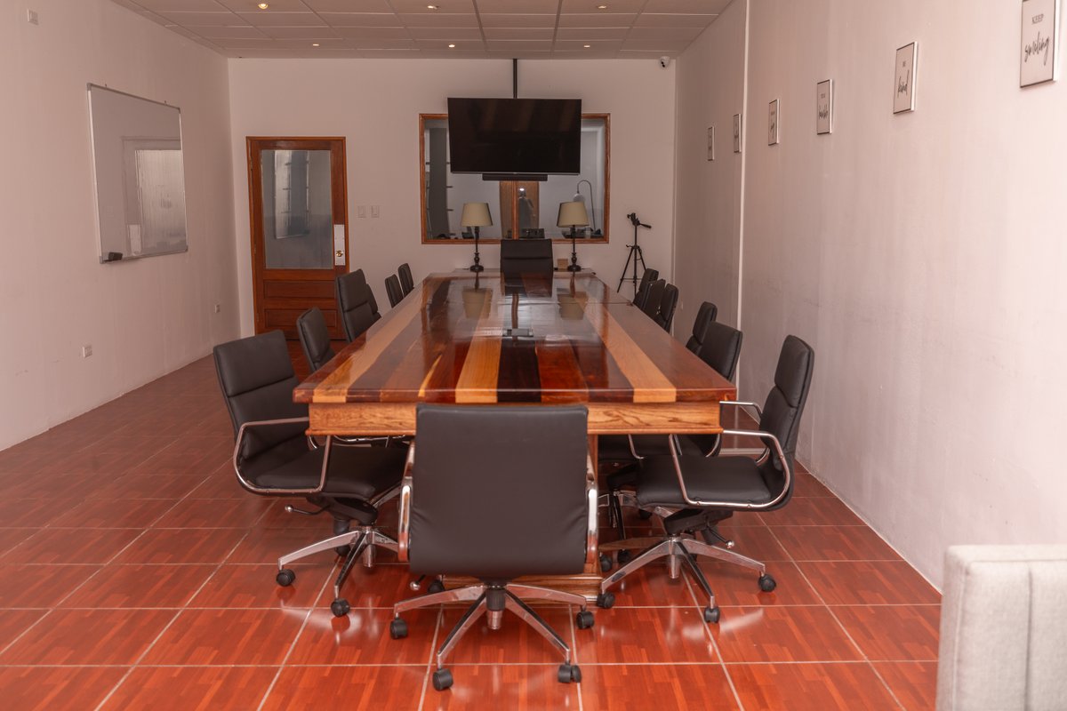 4RealtyBelize's tweet photo. 🚀 Elevate your business on Barrack Road! Enjoy 3,200 sq ft office space, 56 cubicles, and chill-out zones, all in a high-traffic location. Perfect for teams with a vision! 💡
 #4REALTYbelize #OfficeSpace #BelizeRealEstate #NewListing https://t.co/Z6LmYJQk6q
