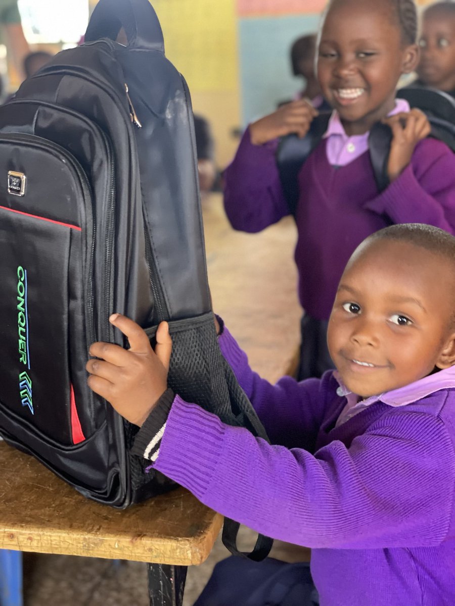 CrayonsMatter's tweet photo. Join our mission and help us create more smiles across the globe.

#crayonsmatter #nonprofit #schoolsupplies #domoregood https://t.co/gAsUecVJnm