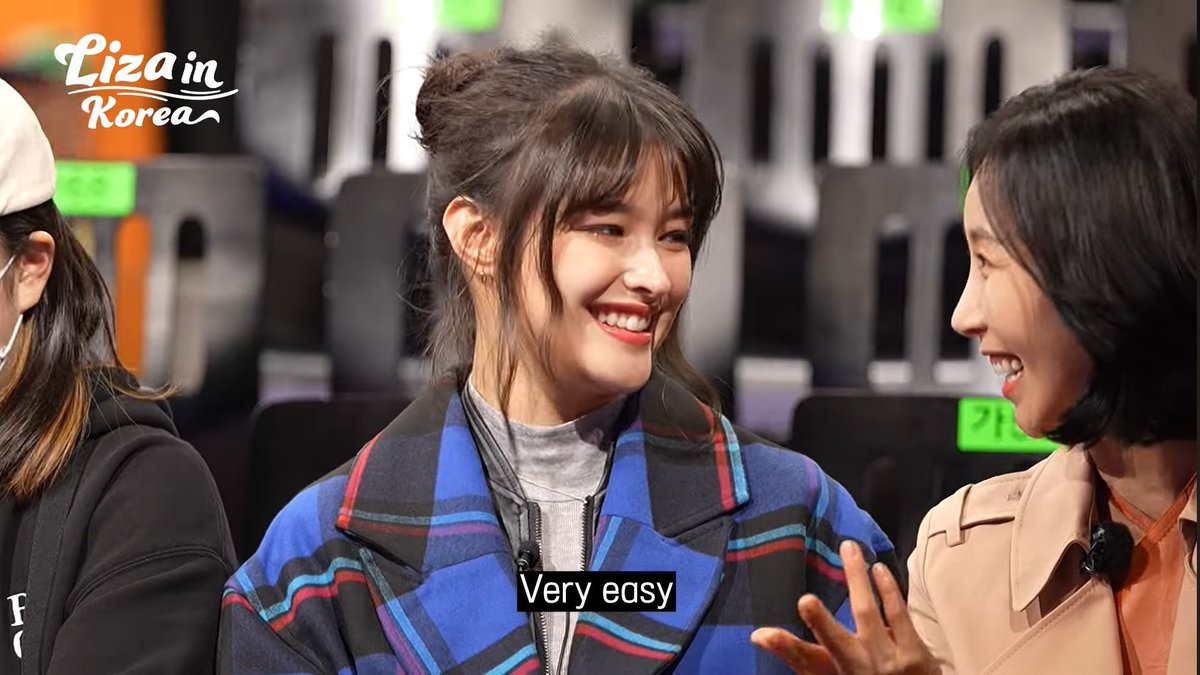 lovexpsyche's tweet photo. watched a comedy show at Daehak-ro with DaGam Han for Liza in Korea Ep. 8 https://t.co/1aGJVm8ayv

#LizaSoberano #HanDaGam #ONGALS #LizaInKorea 
📷phhTV (01Nov23) https://t.co/uK7iRNvw9o