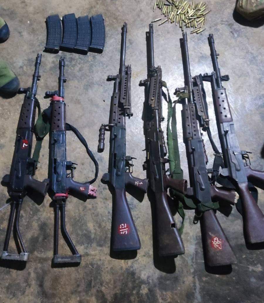 MannShein1's tweet image. PDF-Mdy intercepted the junta convoy,2 tanks and 30 vehicles,abt 150 terrorists on boards at the Ounmathi-Ounmakhar fork,#NaungChio Twp at 16:00 hrs in this evening. One of the tanks was destroyed, some terrorists were killed,6 guns seized,battle has been going on.
#2023Nov1Coup