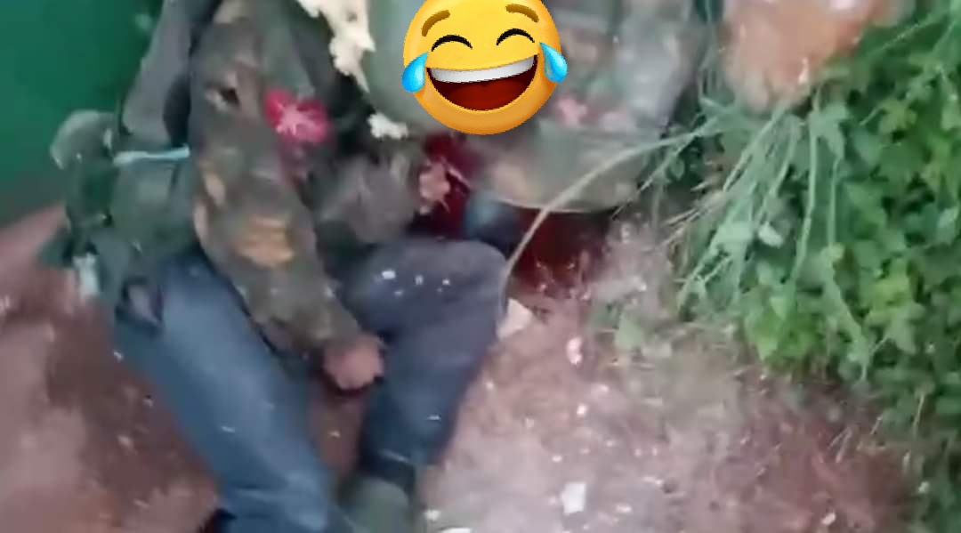 MannShein1's tweet image. PDF-Mdy intercepted the junta convoy,2 tanks and 30 vehicles,abt 150 terrorists on boards at the Ounmathi-Ounmakhar fork,#NaungChio Twp at 16:00 hrs in this evening. One of the tanks was destroyed, some terrorists were killed,6 guns seized,battle has been going on.
#2023Nov1Coup