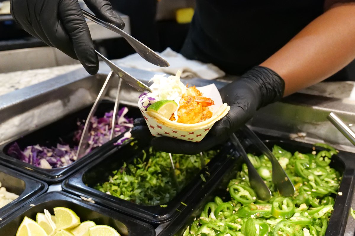 Aramark's tweet image. Aramark Collegiate Hospitality is proud to announce a new culinary partnership with @AudubonGULF sustainable seafood program. 

Read on to learn more about this impactful partnership focused on sustainable seafood education: aramark.com/newsroom/news/… #AramarkBeWellDoWell