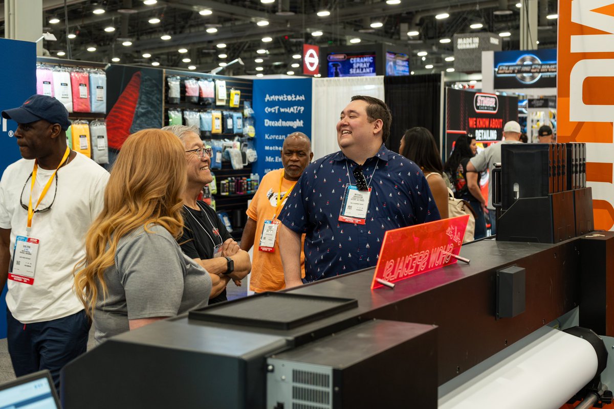 MutohAmerica's tweet photo. SEMA Day 1 was a hit! 🤩 We had fun! We’re back today with more wrap demos with the talented Wrapsesh AZ! 👏 Stop by Booth #50173 this week to learn how MUTOH can help you step up your print and wrap game!🤘@SEMASHOW 

#mutoh #wrapseshaz #printgamestrong #carwrap #vehiclewrap https://t.co/K4mHCwDLVn