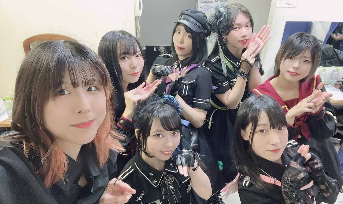 waiwai_sushi034's tweet image. ／

秘密結社フローリス定期儀式
水曜日の銀貨 一深淵への誘いー X

＼

だーーいすきな
フローリスさんとSPADESさん🐏💓
ありがとうございました✨

#秘密結社フローリス 
#SPADES #スペーズ
#水曜日の銀貨