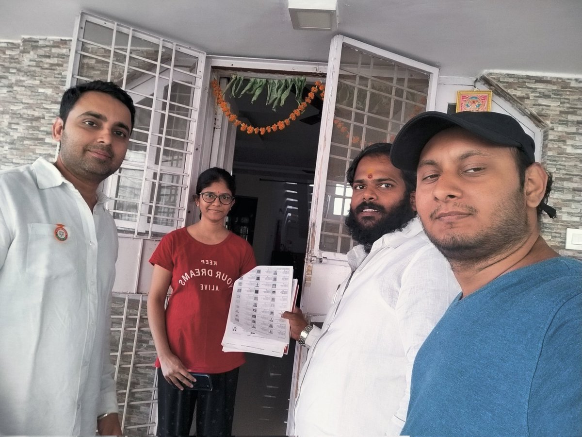 Continuing our efforts to strengthen the #Secunderabad Cantonment Assembly, booth presidents and karyakartas representing #BJP visited houses and explained about the importance of casting votes. 
We also distributed the booklet titled, #9YearsOfModiGovernment 
#BJP4Telangana
