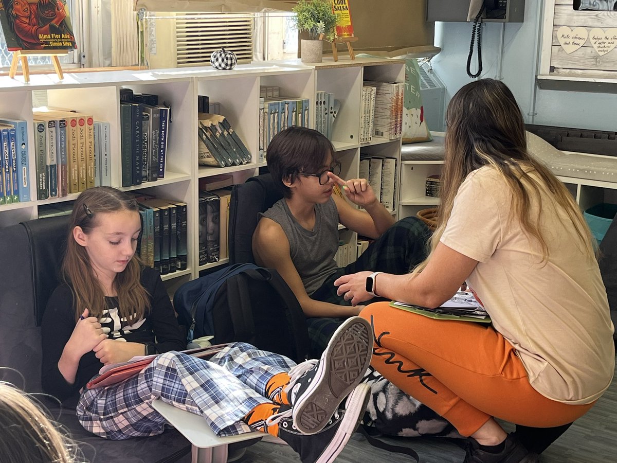 IS 318  Eugenio Maria de Hostos tweet media