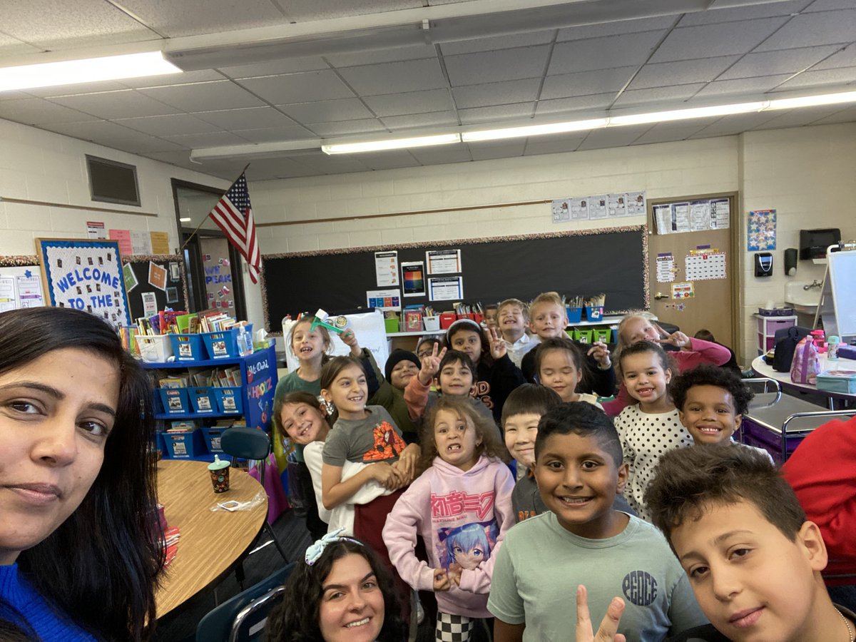 All the students new to the country come together, socialize, share experiences, and build connections!!!!
*******Newcomer Club******* <a href="/sussman_howard/">Howard Sussman</a> <a href="/EydisEllian/">Ellian Eydis</a> <a href="/MarkTwainD63/">Mark Twain School</a>