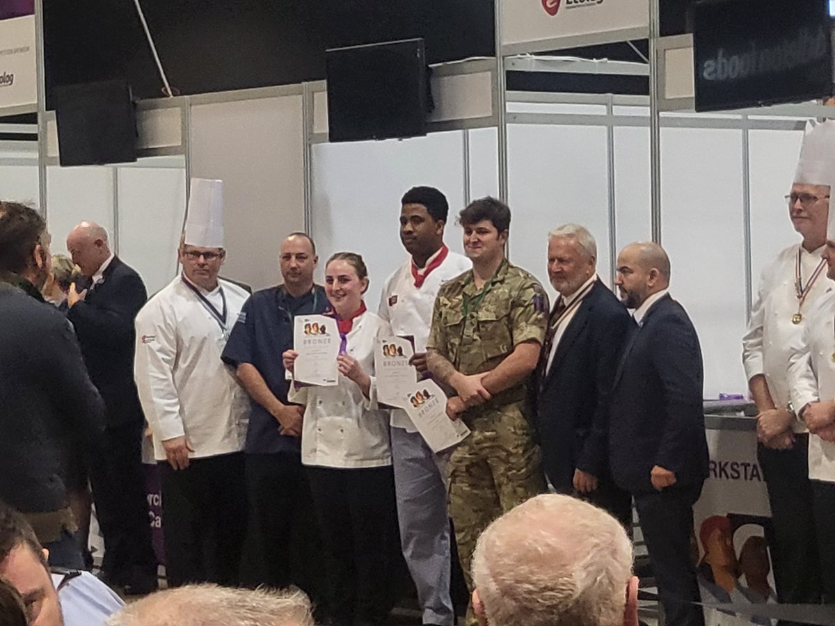 Ronamairead's tweet photo. So how did #3SCOTSCHEF Christy Manners get on?
Open pasta - SILVER
Junior Cook and Serve - BRONZE
Fantastic effort from the British Army Team @ JOINT CATERER 2023
@3SCOTS_CO @The_SCOTS
@ArmyRlc @ArmyRlc #3scotscatering #armychef https://t.co/DXYG98b3SD