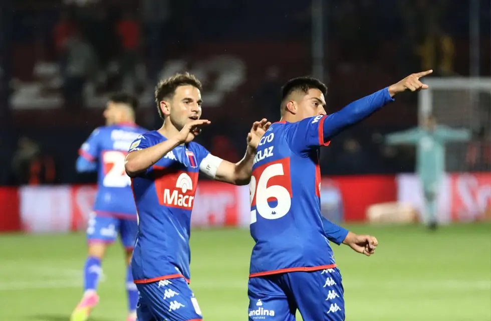 TigreDatos's tweet photo. Ezequiel Forclaz anotó ayer su primer gol en Primera
▶️ 19 partidos (5 de titular)

🔙 No marcaba en partidos oficiles desde hace dos años. Justamente mañana se cumple aniversario de su único tanto en Reserva (vs. Brown)
⚽️ Antes había convertido 2️⃣ en 8va, 5️⃣ en 7ma y 7️⃣ en 5ta https://t.co/Pq8aSdkDOl