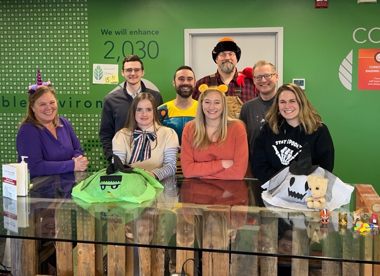 Halloween may be over, but our @Emerald_B_E team had an absolute blast celebrating the spookiest day of the year together! It's moments like these that bring us closer as a team and allow us to create lasting memories together. 🎃👻
#EmeraldTeam #HalloweenFun #WorkplaceBonding