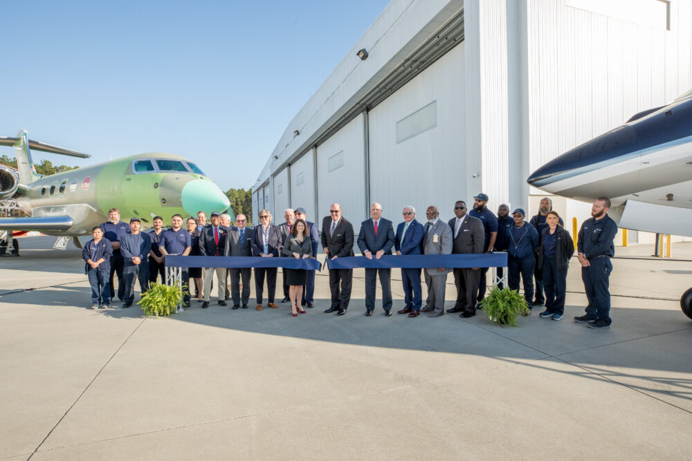 .@GulfstreamAero completes latest next-generation manufacturing facility expansion This expansion increases the facility’s capacity by 142,000 square feet (13,192 square metres) Read more here: skiesmag.com/press-releases…