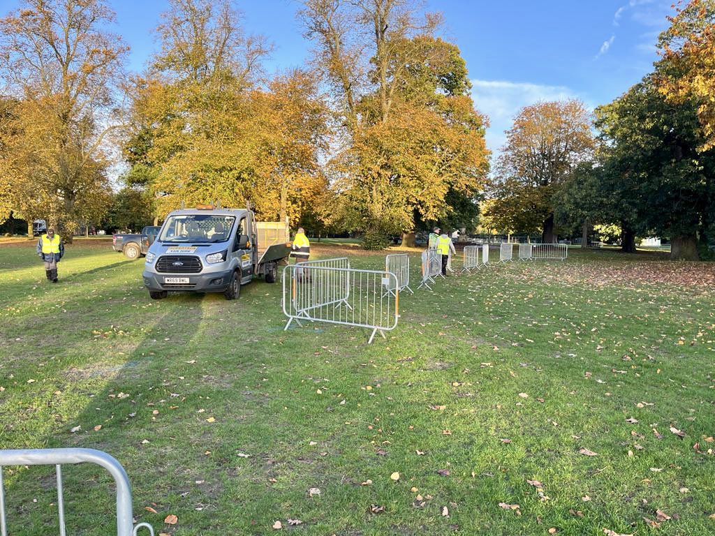 parkfireworks's tweet photo. Our team have been busy setting up for Christchurch Park Fireworks 2023 today in the glorious sunny afternoon weather in the amazing surroundings of the beautiful and historic Christchurch Park 💥🎇🔥

Get your tickets here ⬇️

https://t.co/ZQMufTo39T https://t.co/tyFtZDmIpl