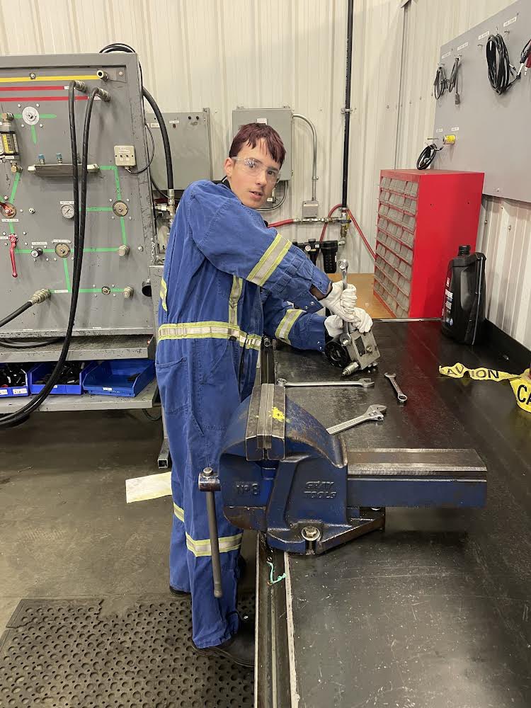 Here’s Tyler, one of our many grade 9 students on the job today.  He is taking part in the annual Take Our Kid To Work Day.  Keep working hard Tyler!! <a href="/JenQuigley_/">Jen Quigley</a> <a href="/CompMinerTweets/">Composite High</a> <a href="/FMPSD/">Fort McMurray Public School Division</a>