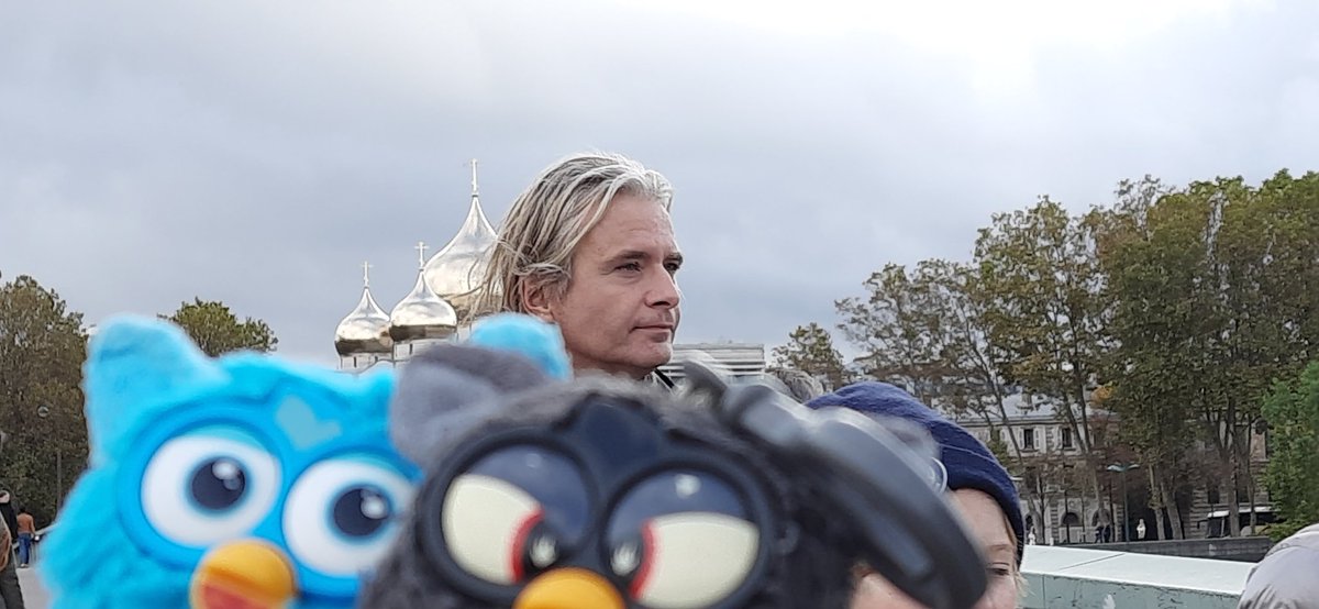 DrSmokyFurby's tweet photo. Who thinks this looks Photoshopped?๐คฃ #FurbiesInParis #LooksLikePhotoshopped #ButNotPhotoshopped #GameTime #WheresSmoky https://t.co/1fe76ERtJA