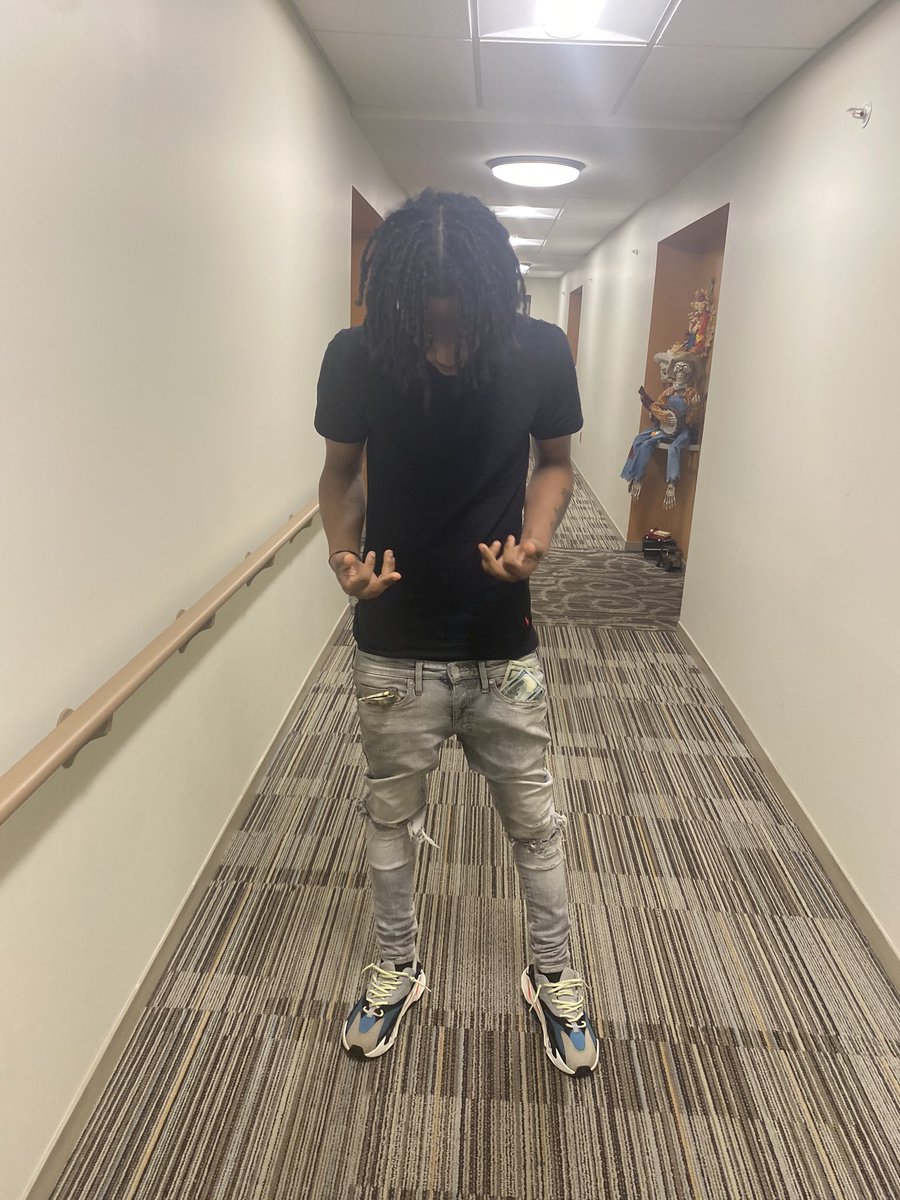 rtlrello's tweet image. 9:19 Pm ✝️