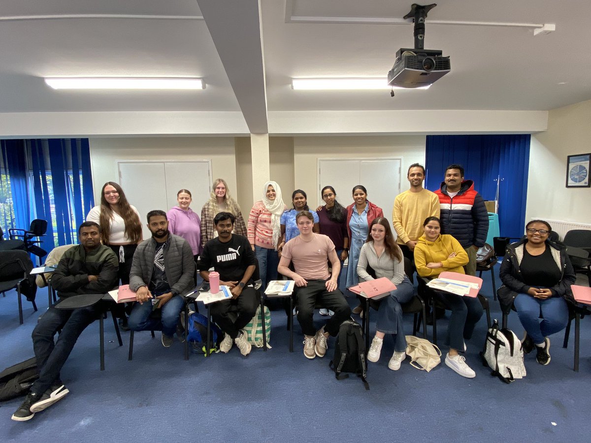 Culmination of our Oct programme with a new set of 16 dynamic healthcare support workers out to care for patients and make a difference. <a href="/NGHnhstrust/">Northampton General Hospital 💙</a> <a href="/NGHPPD/">NGH P&P Development</a> <a href="/JulieIves74/">Julie Ives</a>
#WeAreHCSWs