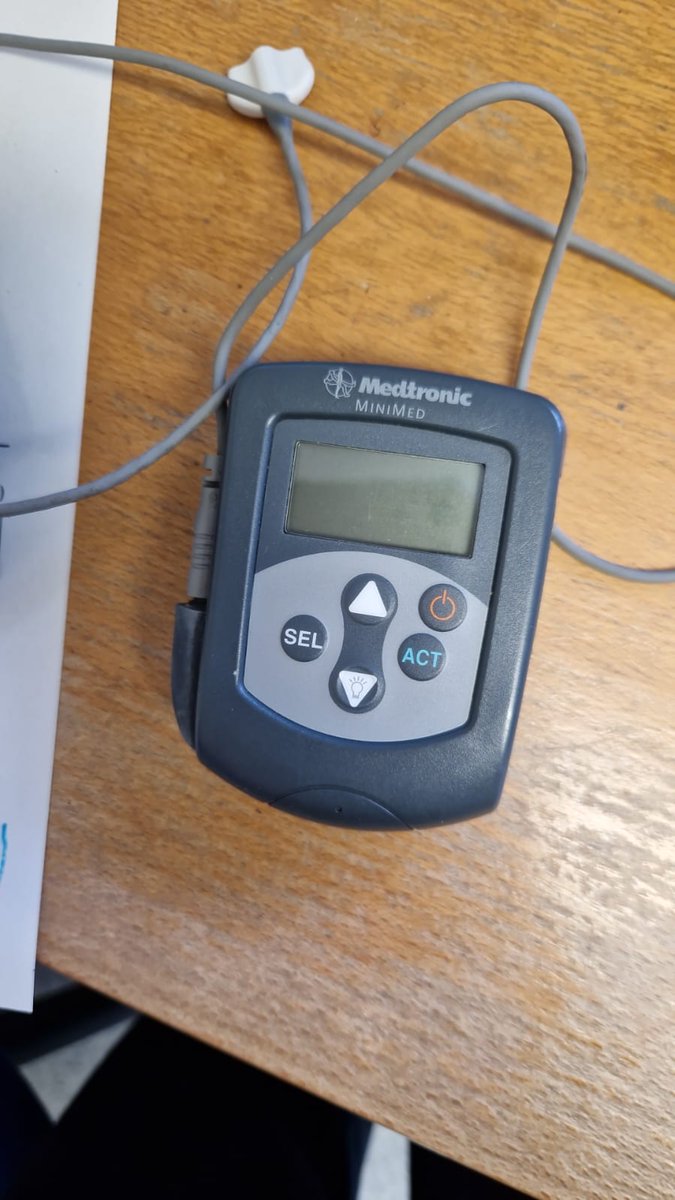 Tom Crabtree (@tomcrabtree90) on Twitter photo Heyyy #GBDoc - one of our team found a relic of diabetes technology in the back of the cupboard. Help us figure out what it is! Any ideas? <a href="/UHDBDiabEndo/">UHDB Diabetes & Endocrinology</a> Heyyy #GBDoc - one of our team found a relic of diabetes technology in the back of the cupboard. Help us figure out what it is! Any ideas? <a href="/UHDBDiabEndo/">UHDB Diabetes & Endocrinology</a>