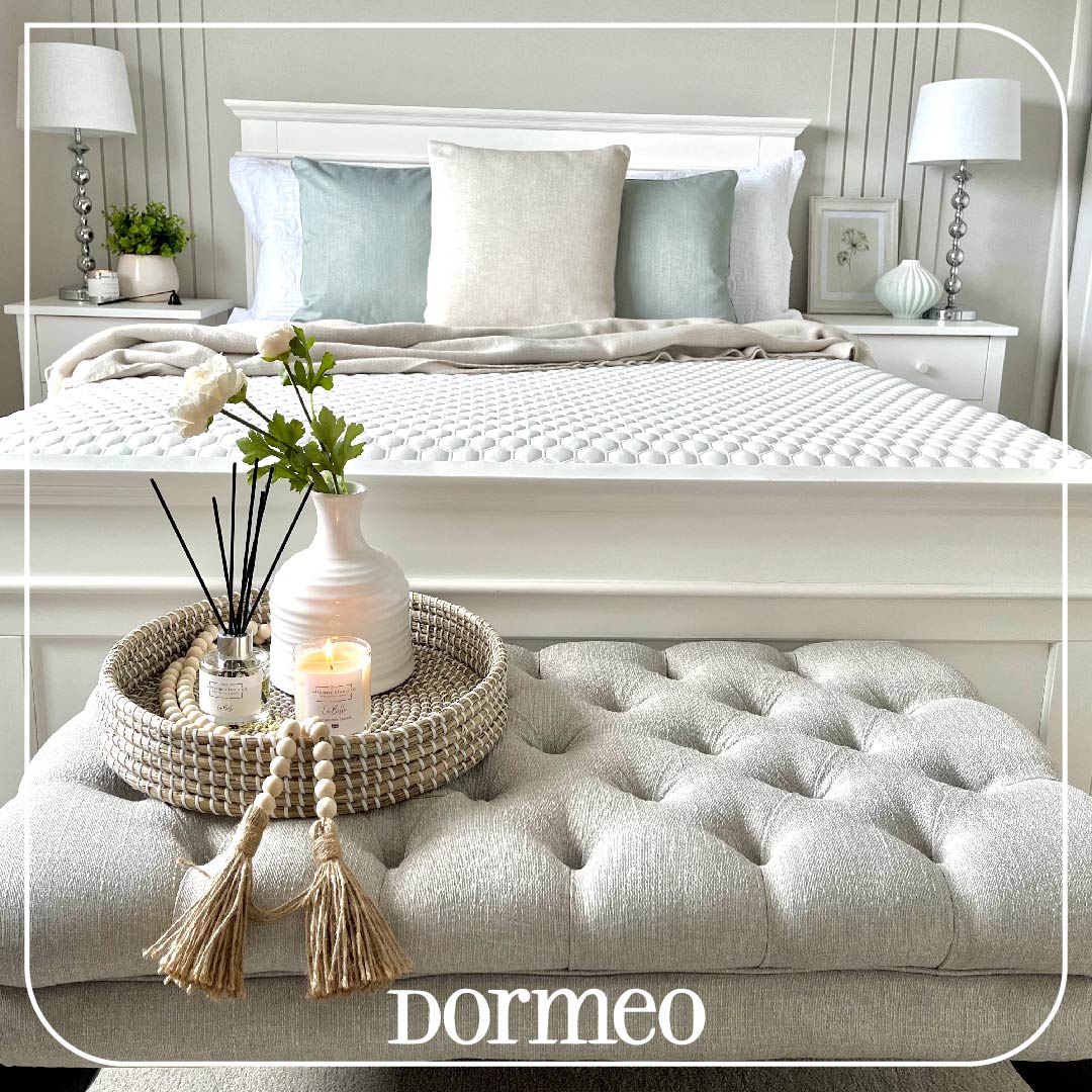 It's national scented candle day!🕯️ What's your favourite scent to help you unwind in the evening? #DormeoUK